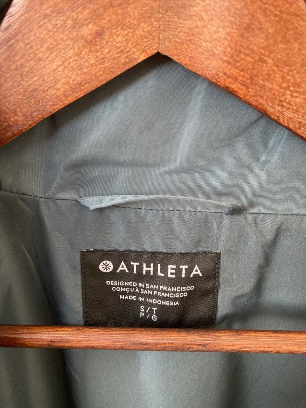 Athleta Jetset Bomber - Picture 4 of 7